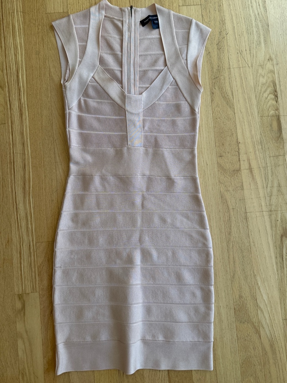 Like New! French Connection Mauve / Light Pale Pink Bandage Dress, sz 6